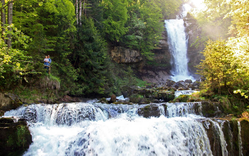 Giessbach Falls near Interlaken • Tips for your visit & trail map
