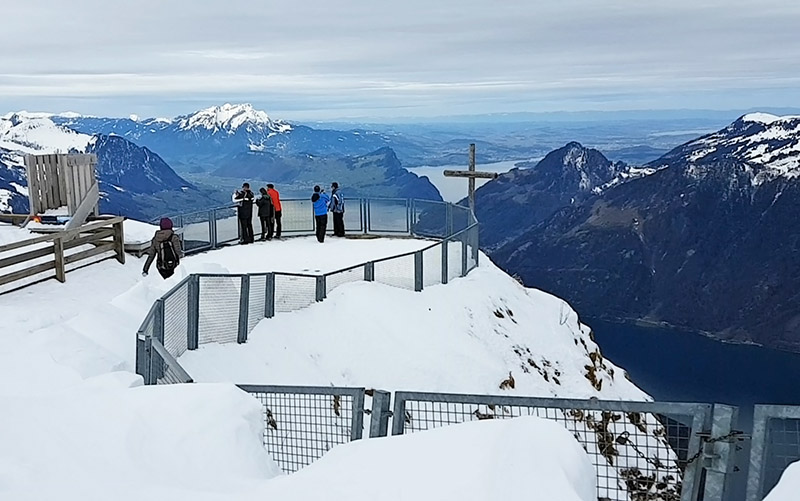 10 Winteraktivitäten in der Schweiz ohne Skifahren